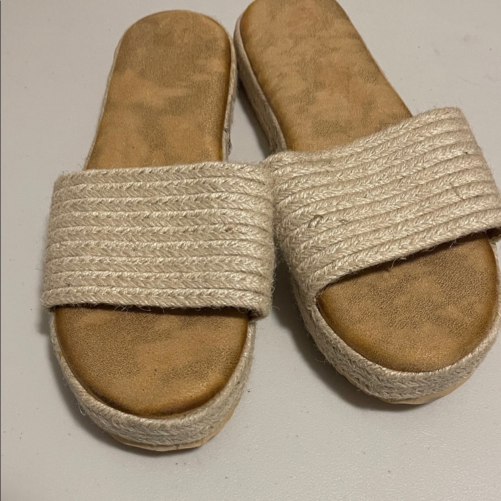 Women's Cream Slide Sandals